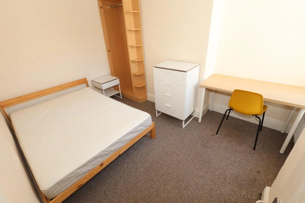 4 bedroom terraced house for rent