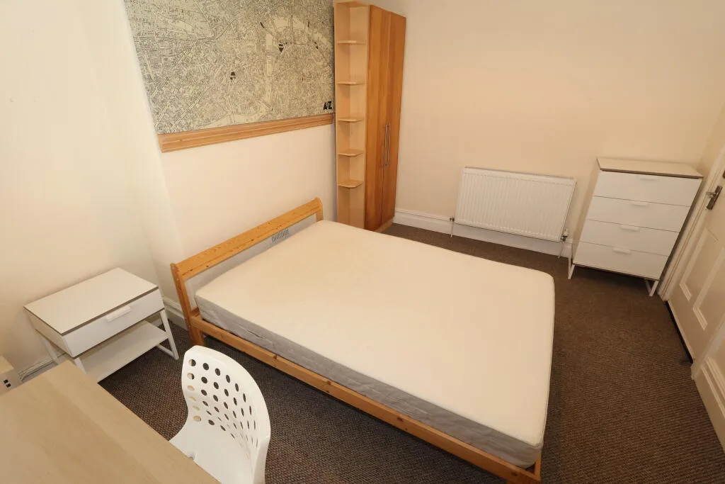 4 bedroom terraced house for rent