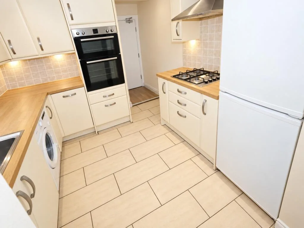 4 bedroom terraced house for rent