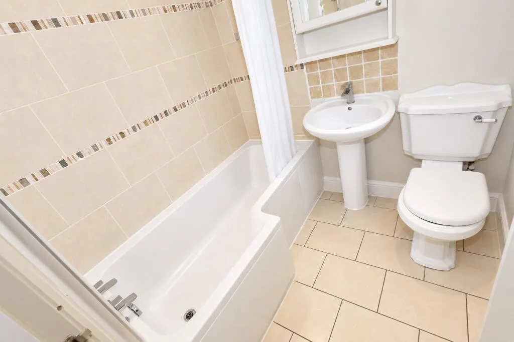 4 bedroom terraced house for rent