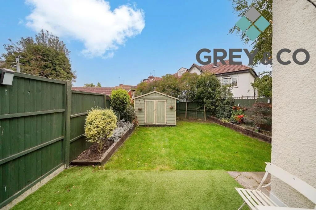 3 bedroom semi-detached house for rent