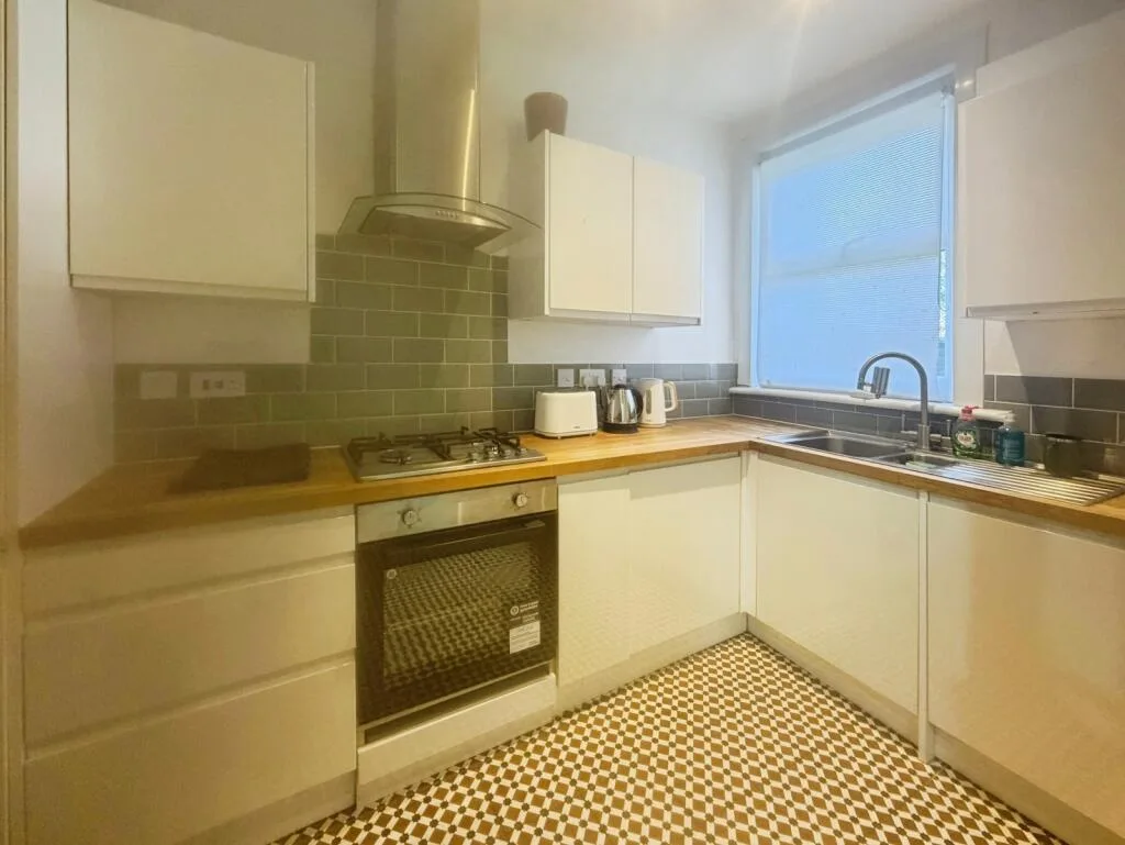 4 bedroom terraced house for rent