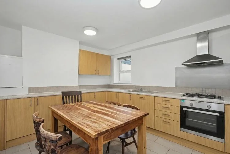 5 bedroom house for rent