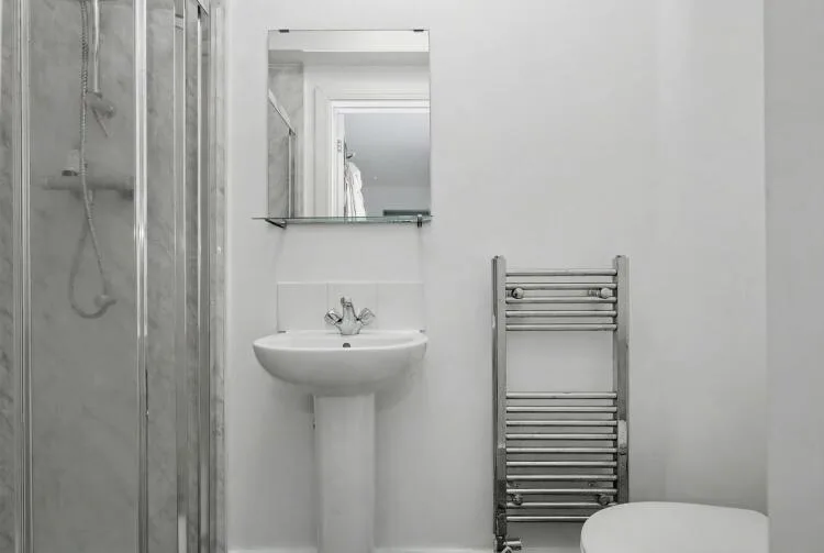 5 bedroom house for rent