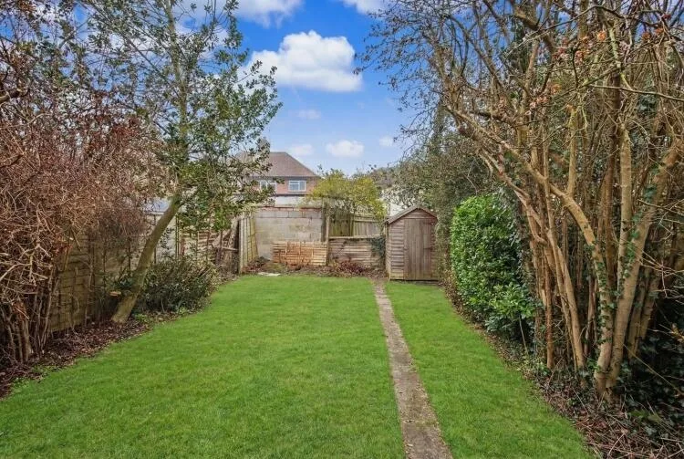 5 bedroom house for rent