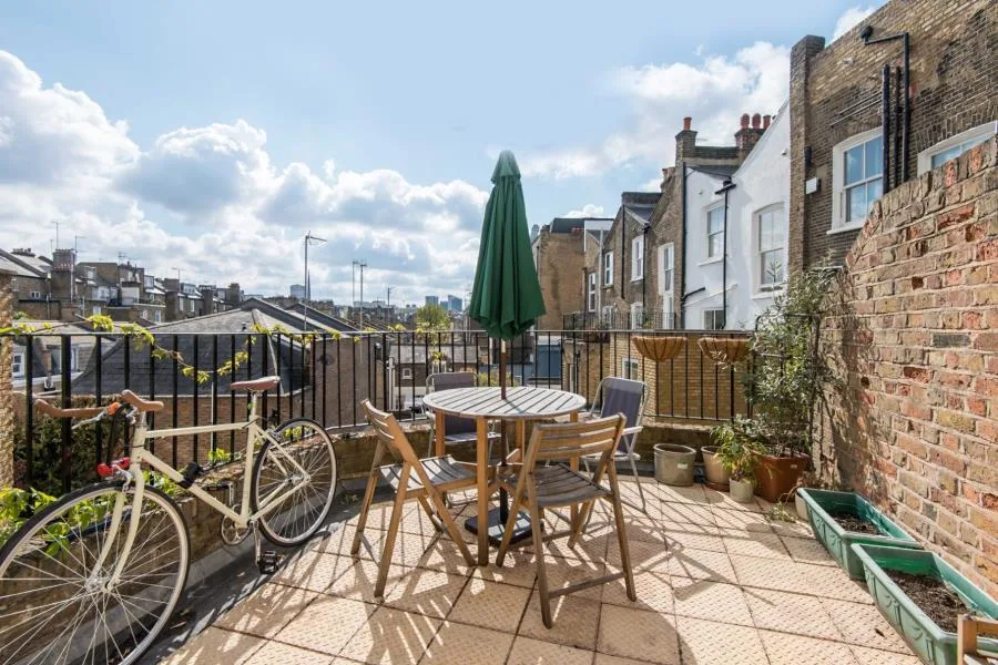 2 bedroom flat for rent