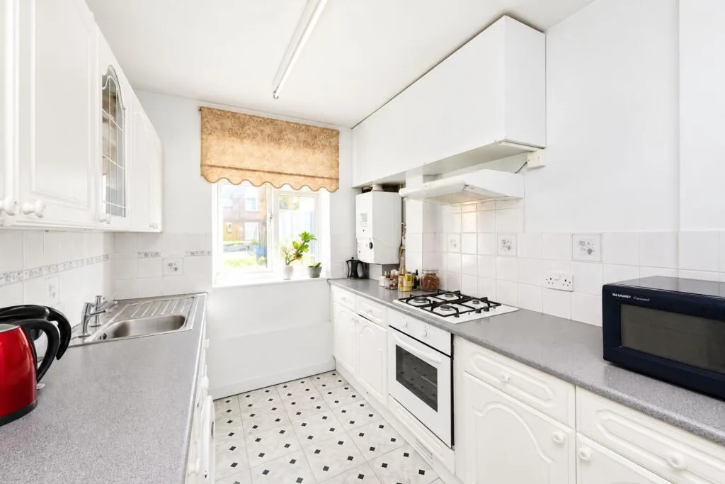 3 bedroom flat for rent
