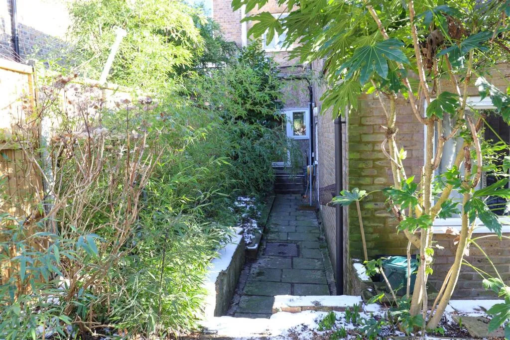1 bedroom terraced house for rent
