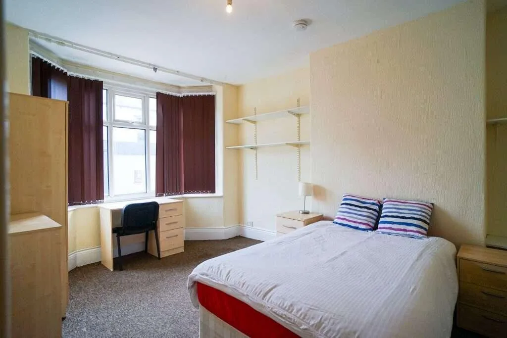 5 bedroom house for rent