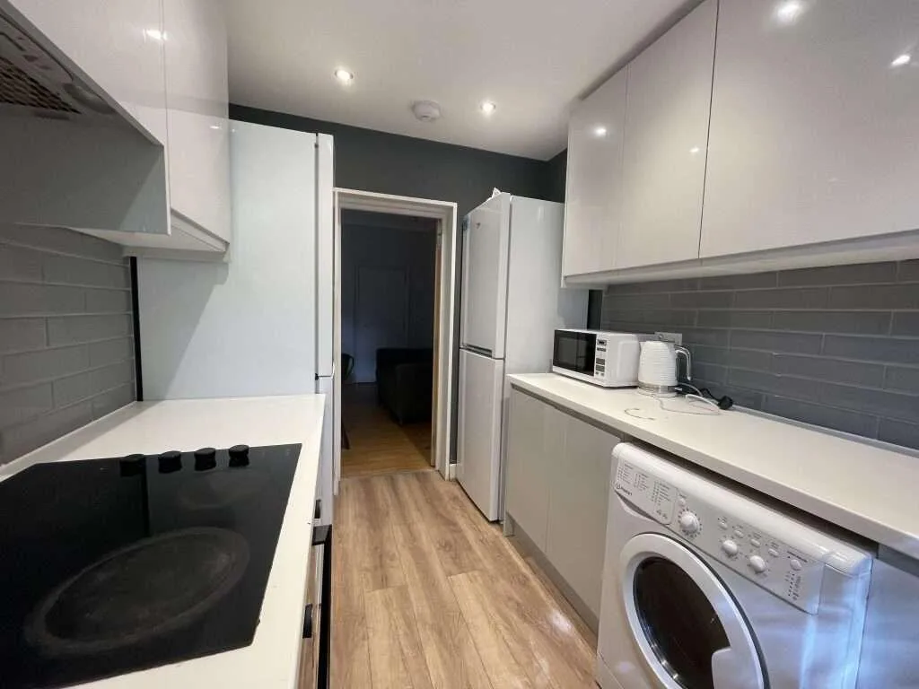 5 bedroom house for rent