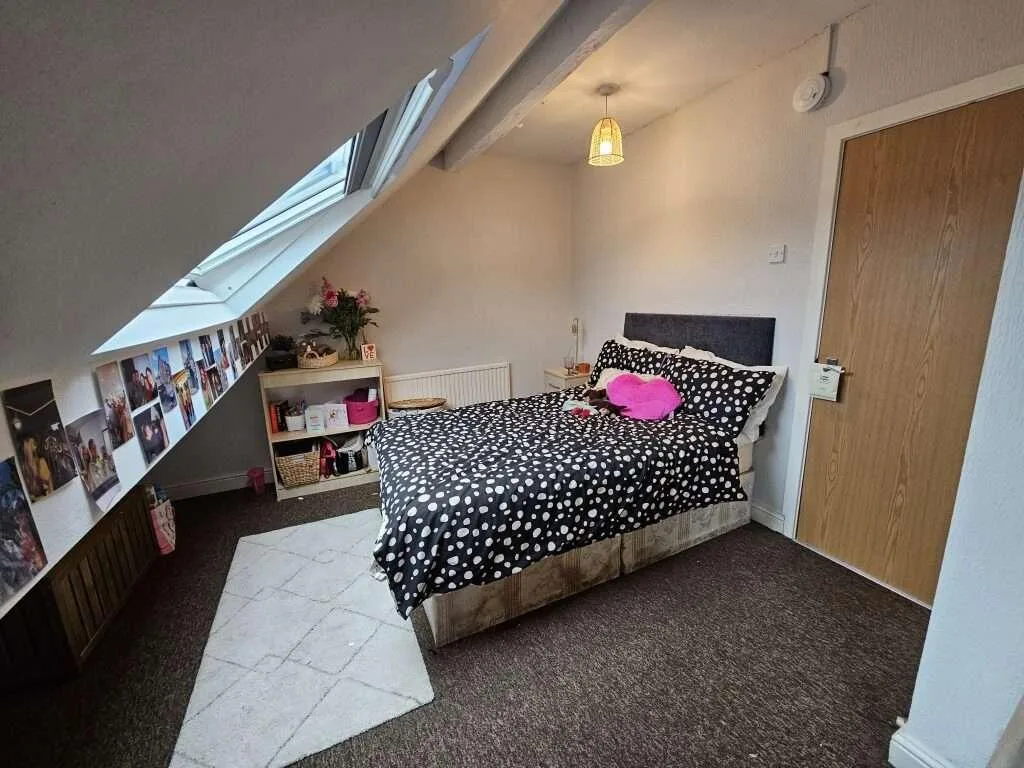 5 bedroom house for rent