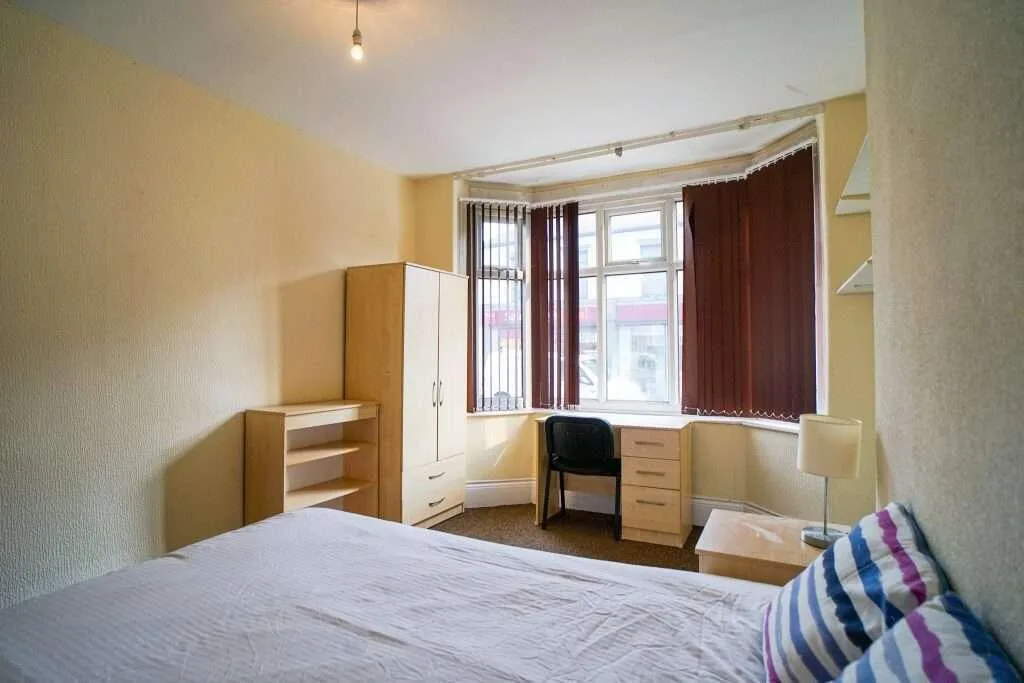 5 bedroom house for rent