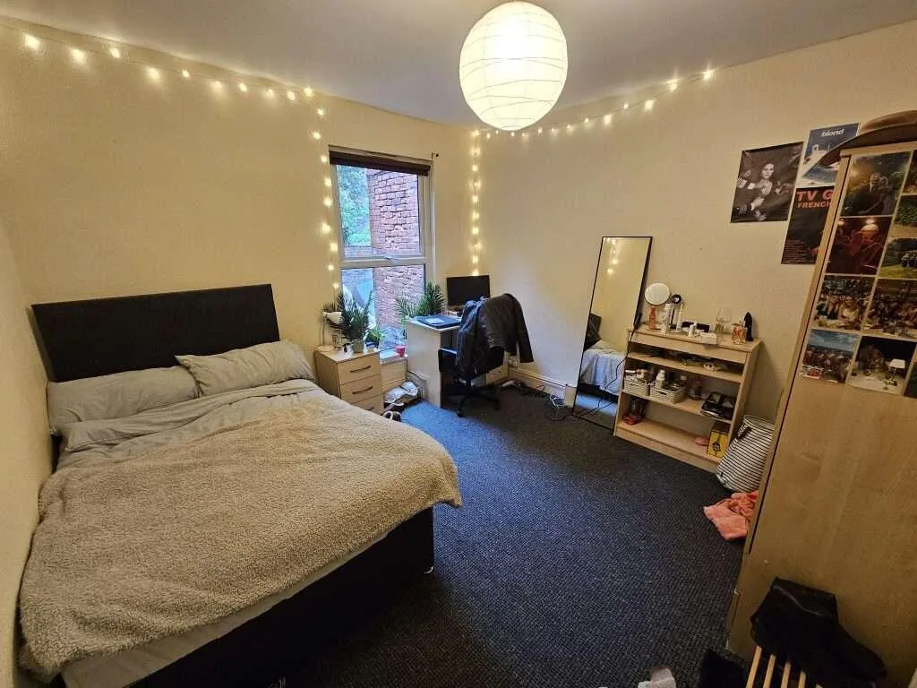 5 bedroom house for rent