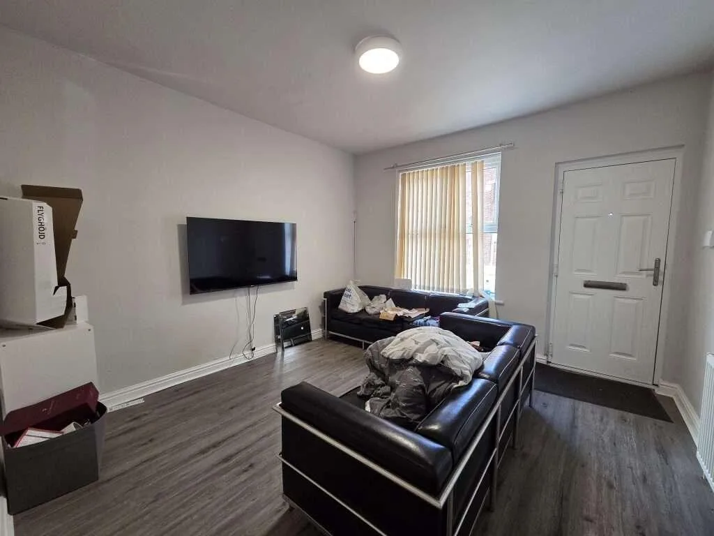 5 bedroom house for rent