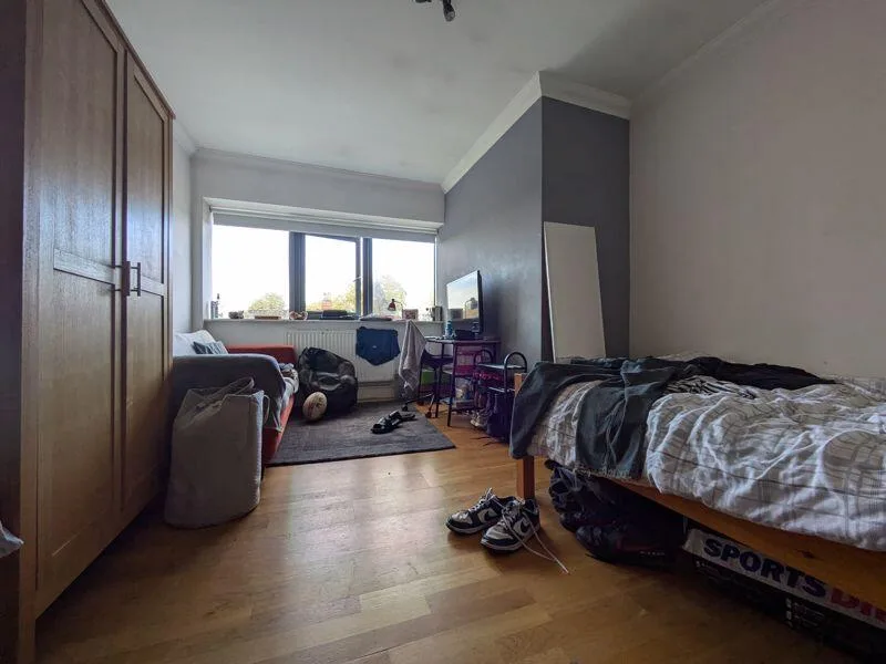 6 bedroom flat for rent