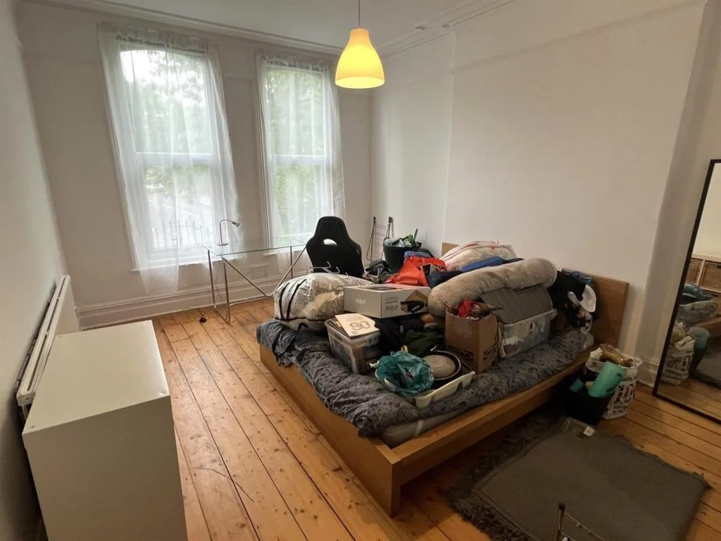 9 bedroom terraced house for rent