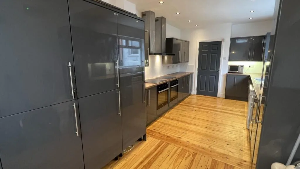 9 bedroom terraced house for rent