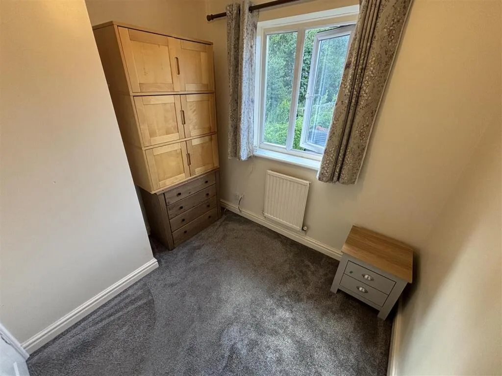 3 bedroom mews property for rent