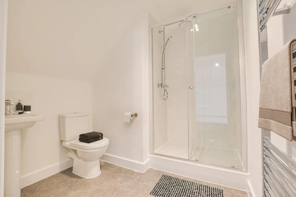 4 bedroom semi-detached house for rent