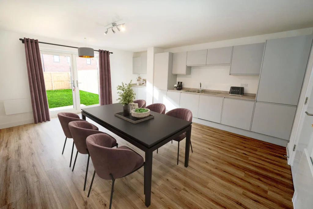 4 bedroom semi-detached house for rent