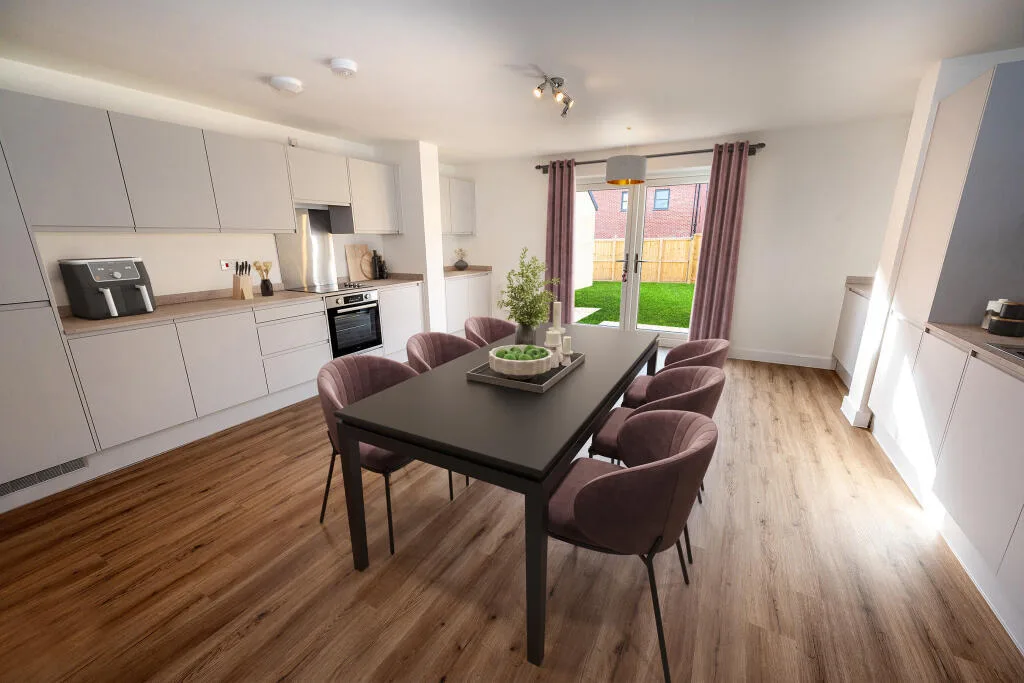 4 bedroom semi-detached house for rent