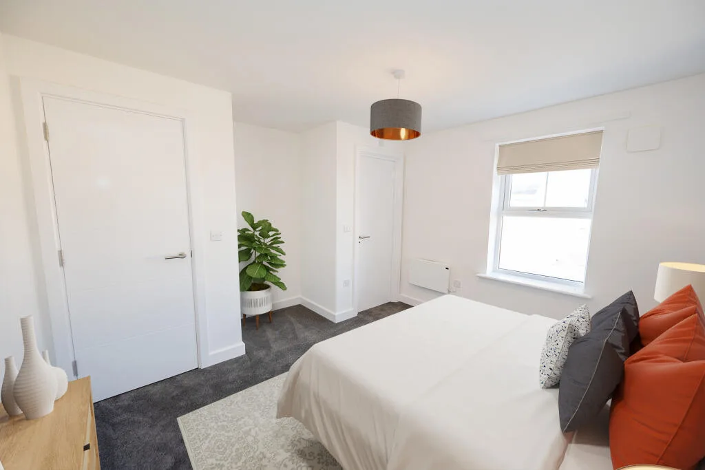 4 bedroom semi-detached house for rent