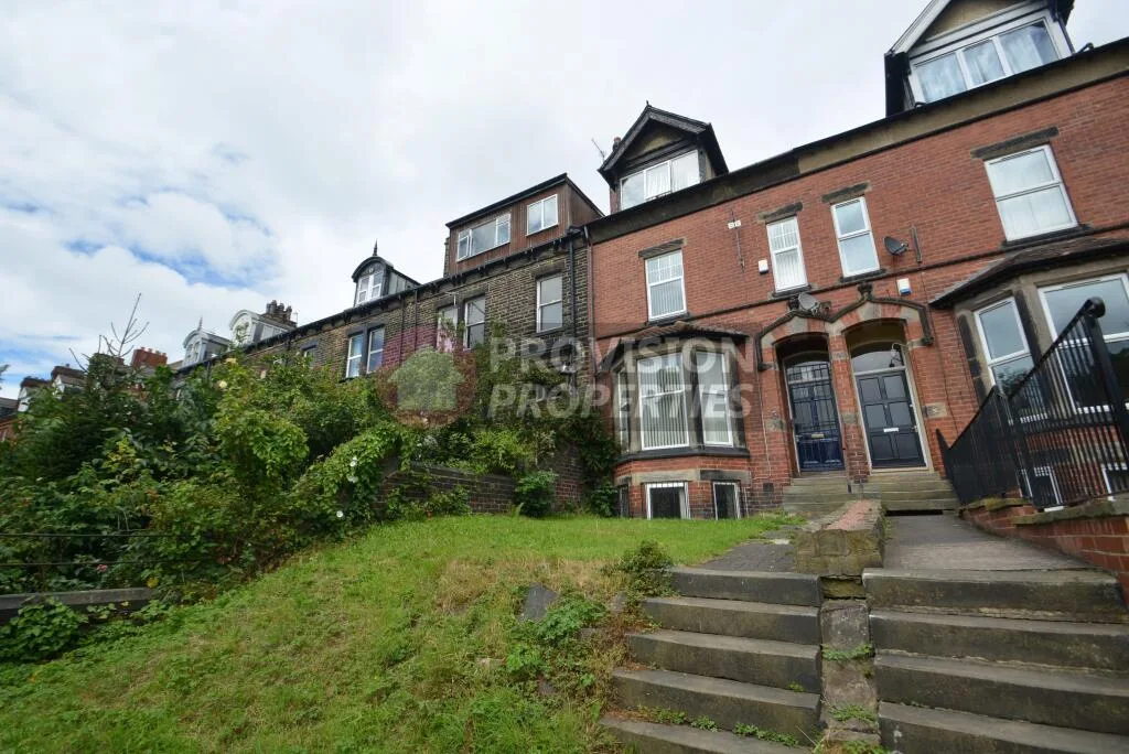9 bedroom terraced house for rent