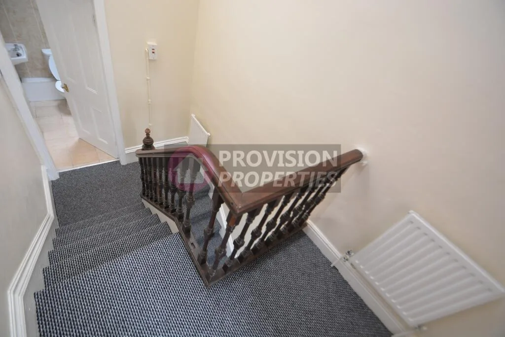 9 bedroom terraced house for rent