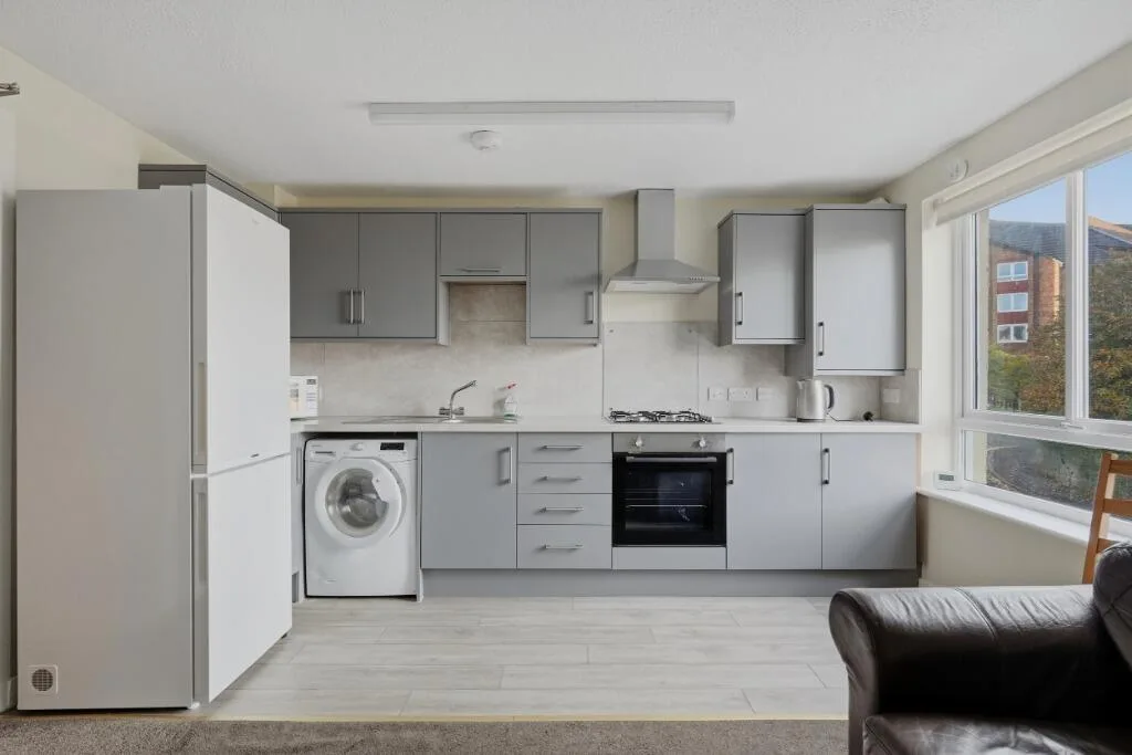 3 bedroom flat for rent