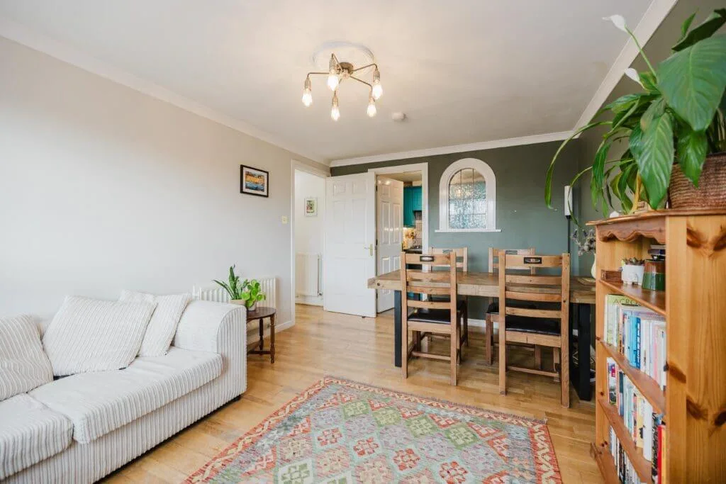 2 bedroom flat for rent