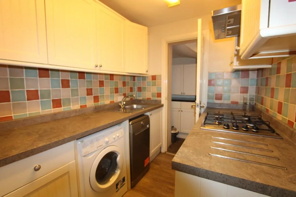 5 bedroom flat for rent