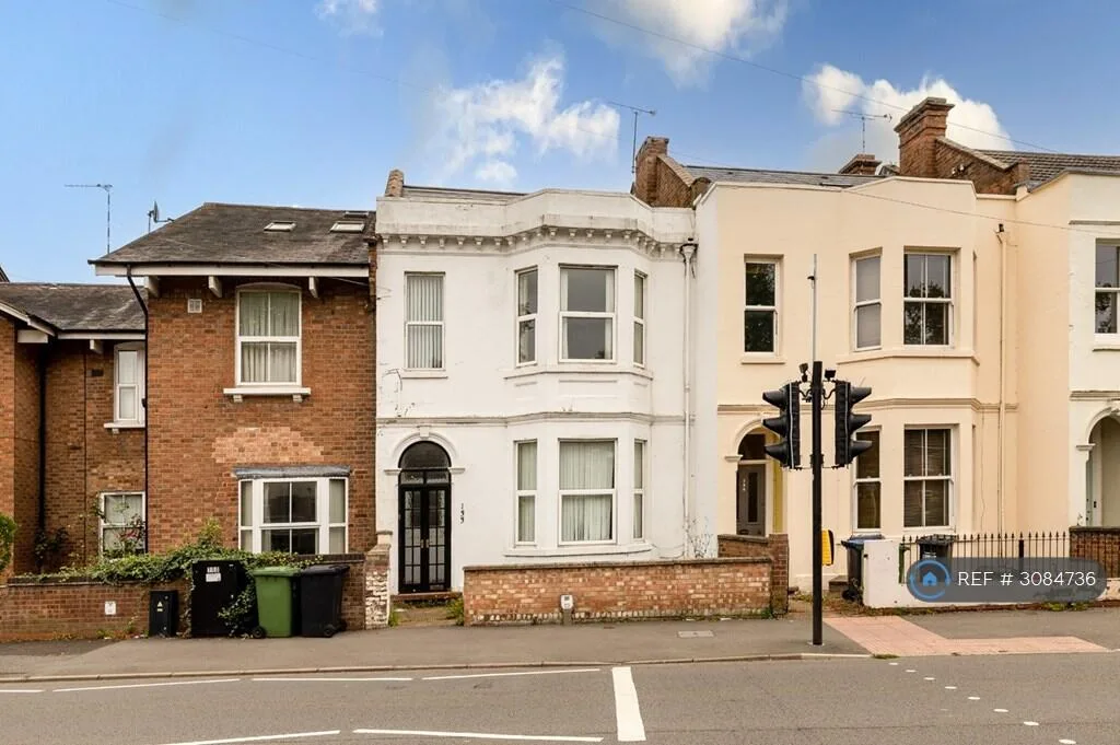6 bedroom terraced house for rent