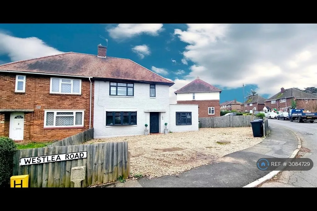 7 bedroom semi-detached house for rent