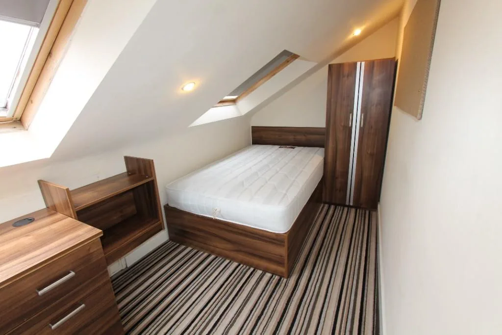 5 bedroom apartment for rent