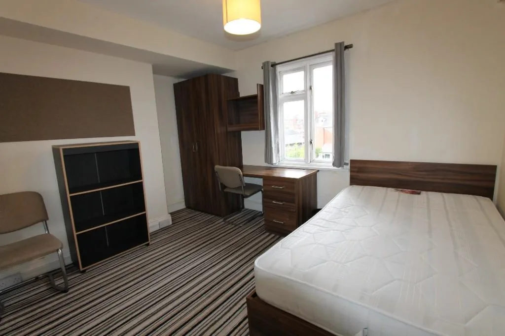 5 bedroom apartment for rent
