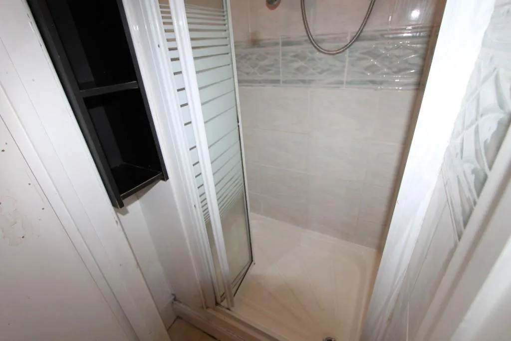 5 bedroom apartment for rent