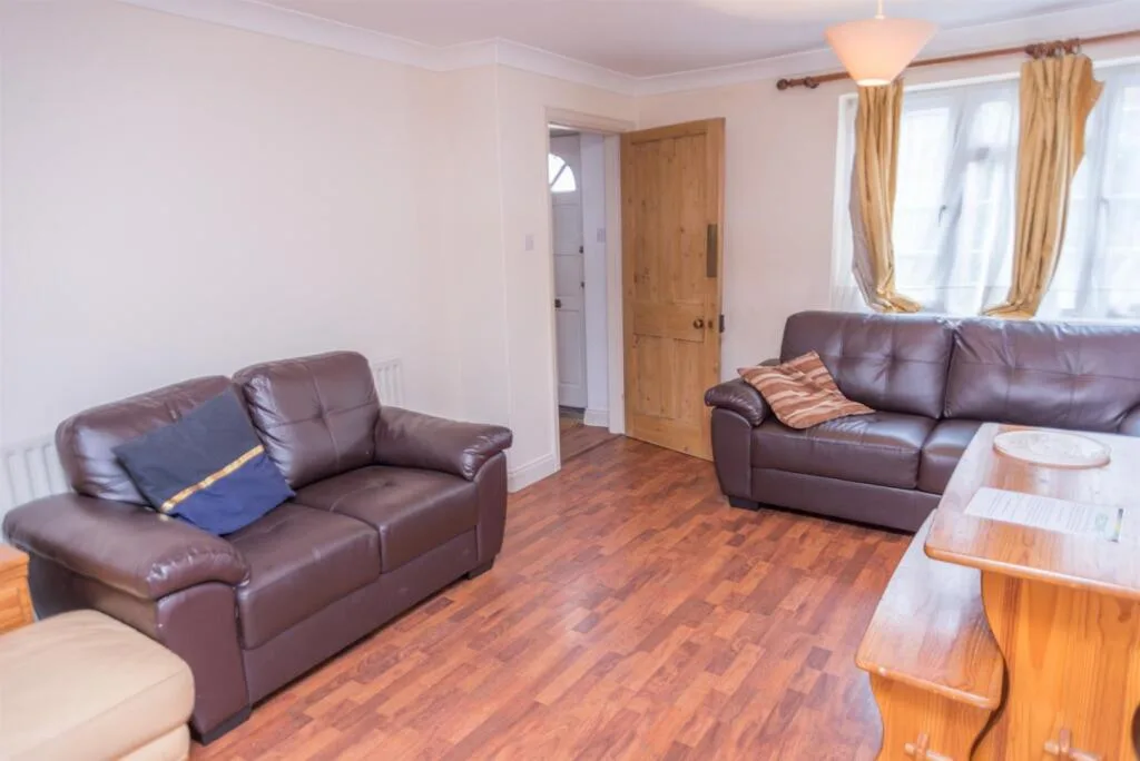 4 bedroom house for rent