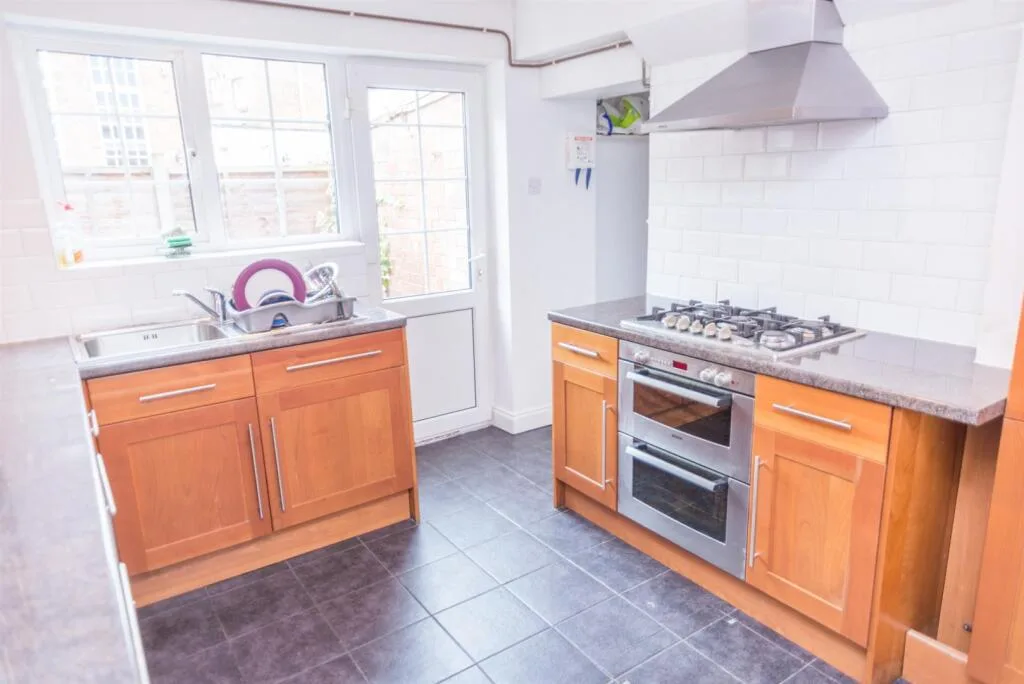 4 bedroom house for rent