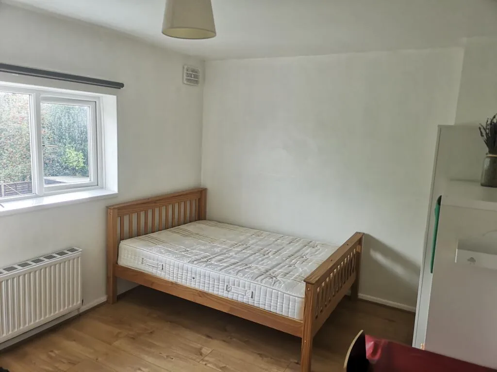 5 bedroom terraced house for rent