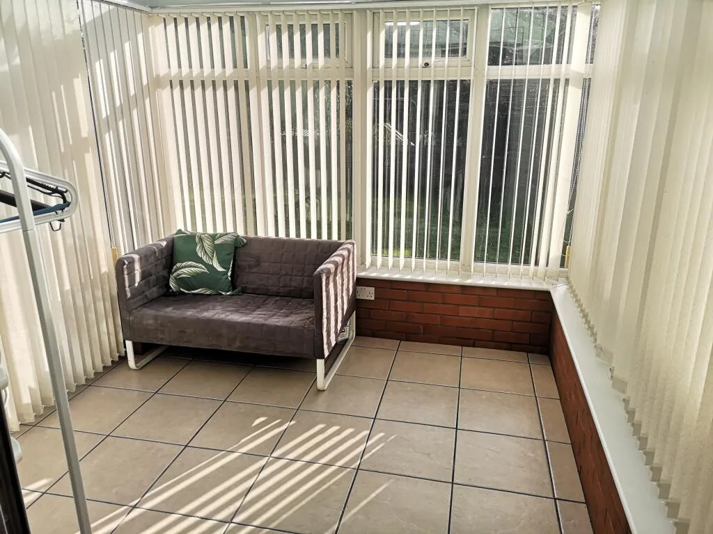 5 bedroom terraced house for rent