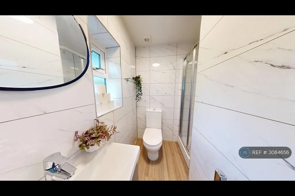 7 bedroom semi-detached house for rent