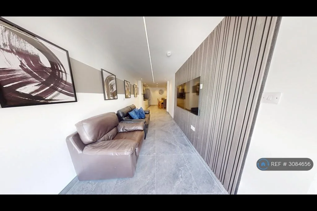 7 bedroom semi-detached house for rent