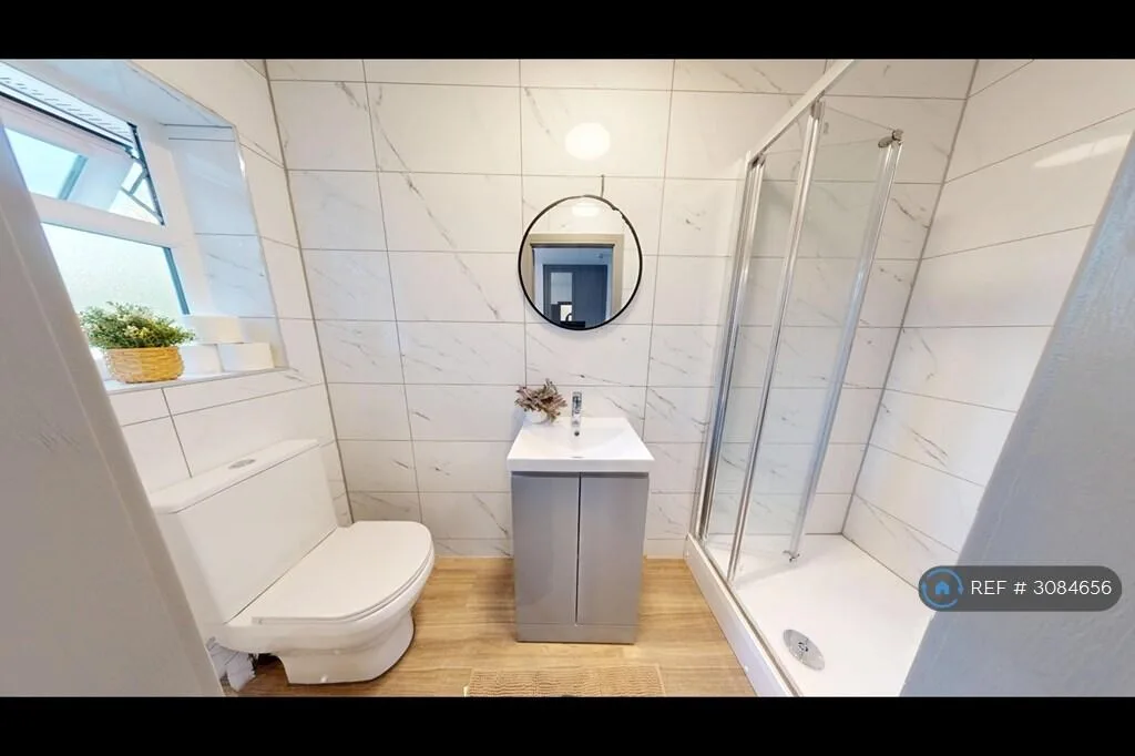 7 bedroom semi-detached house for rent