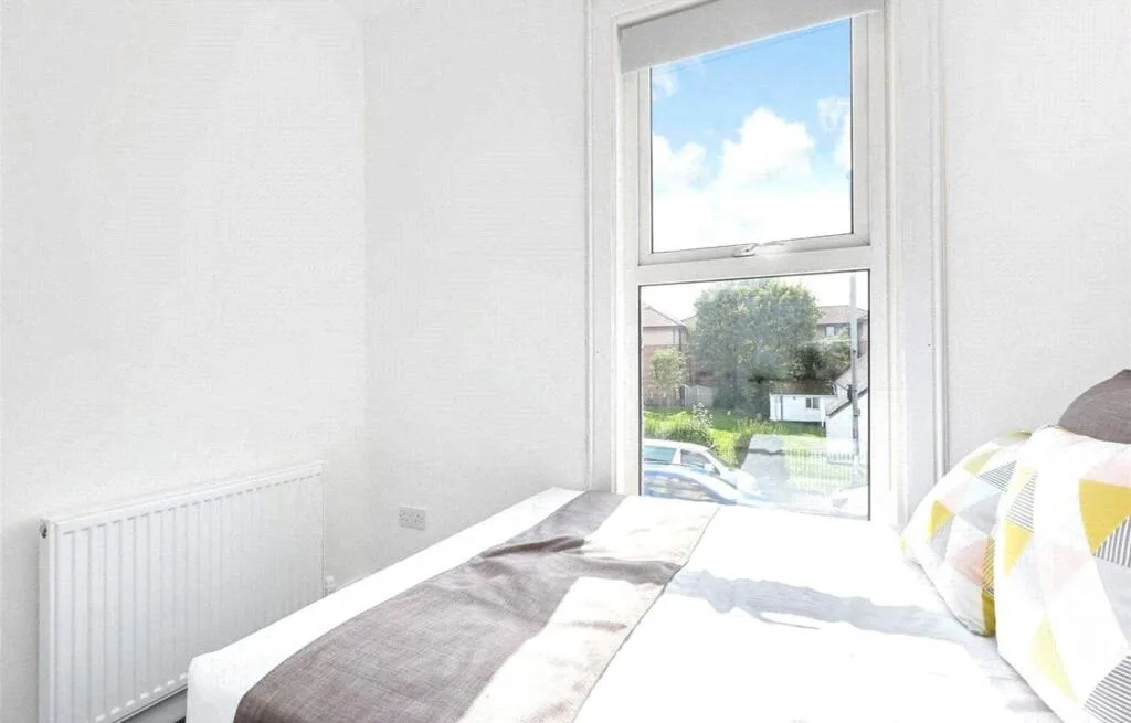 6 bedroom terraced house for rent