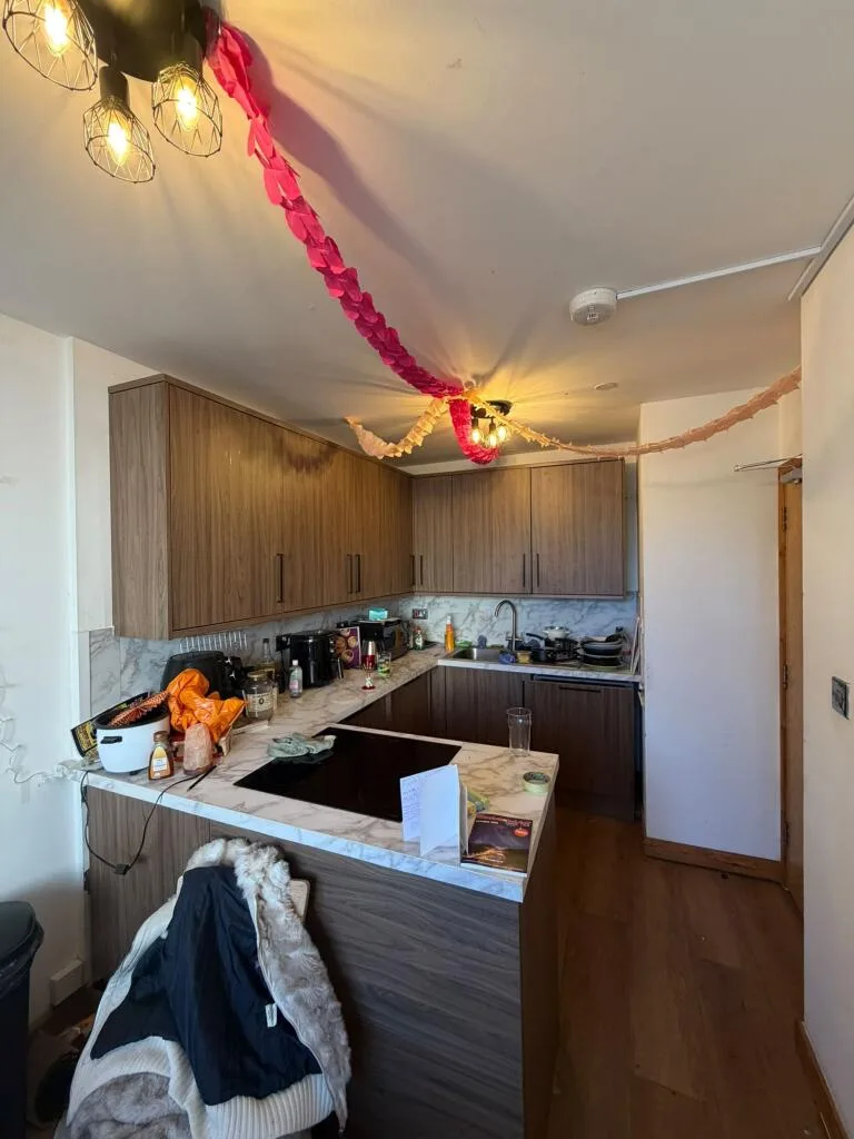 4 bedroom end of terrace house for rent