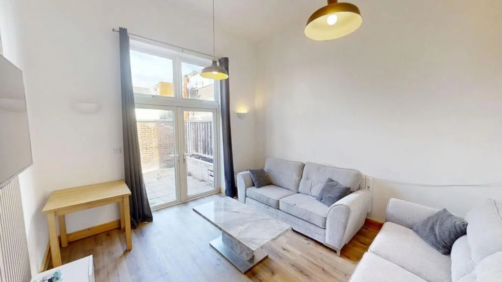 4 bedroom terraced house for rent