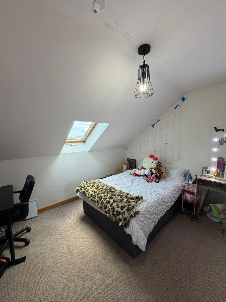 4 bedroom end of terrace house for rent