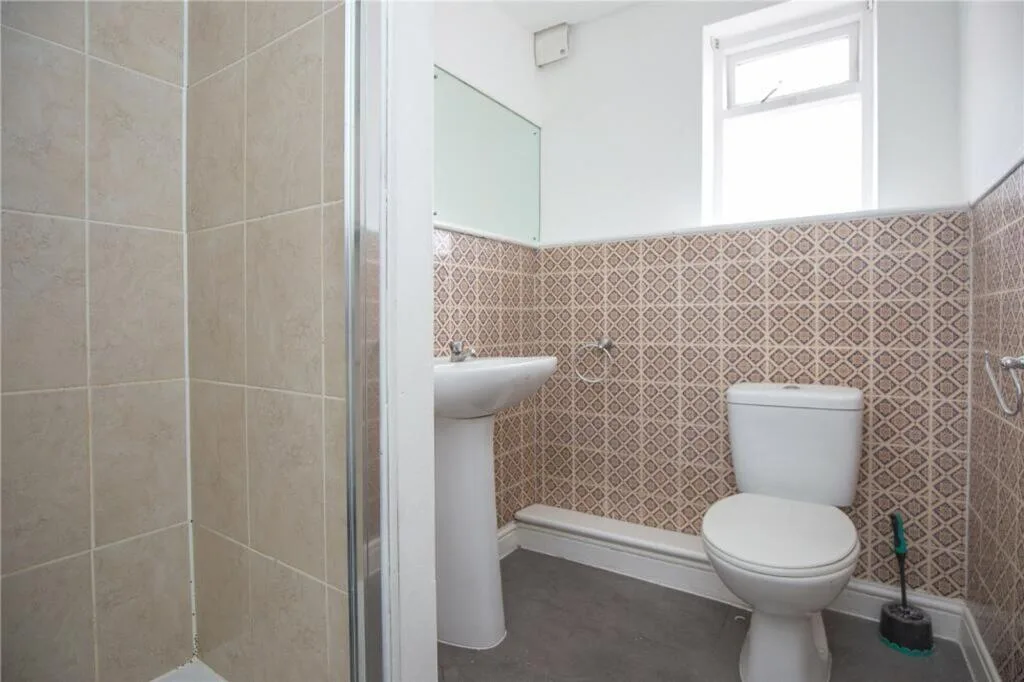4 bedroom flat for rent