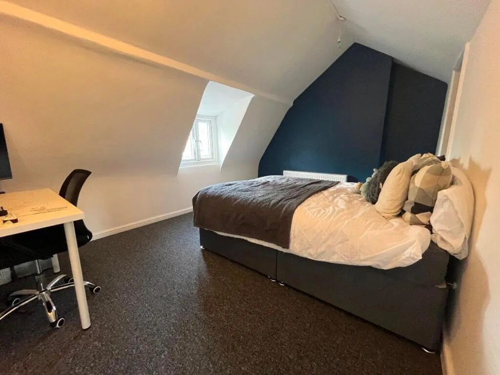 4 bedroom flat for rent
