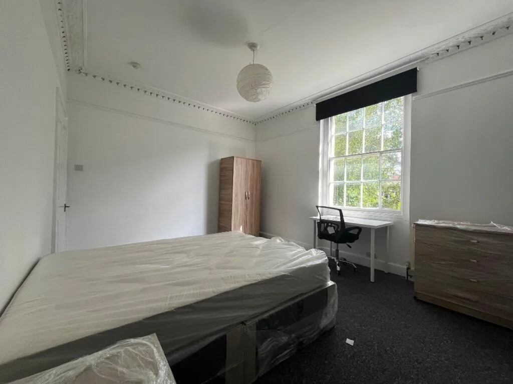 4 bedroom flat for rent